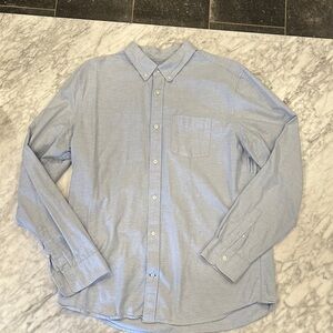 GAP Men's Sky Blue Casual Button-Down Shirt